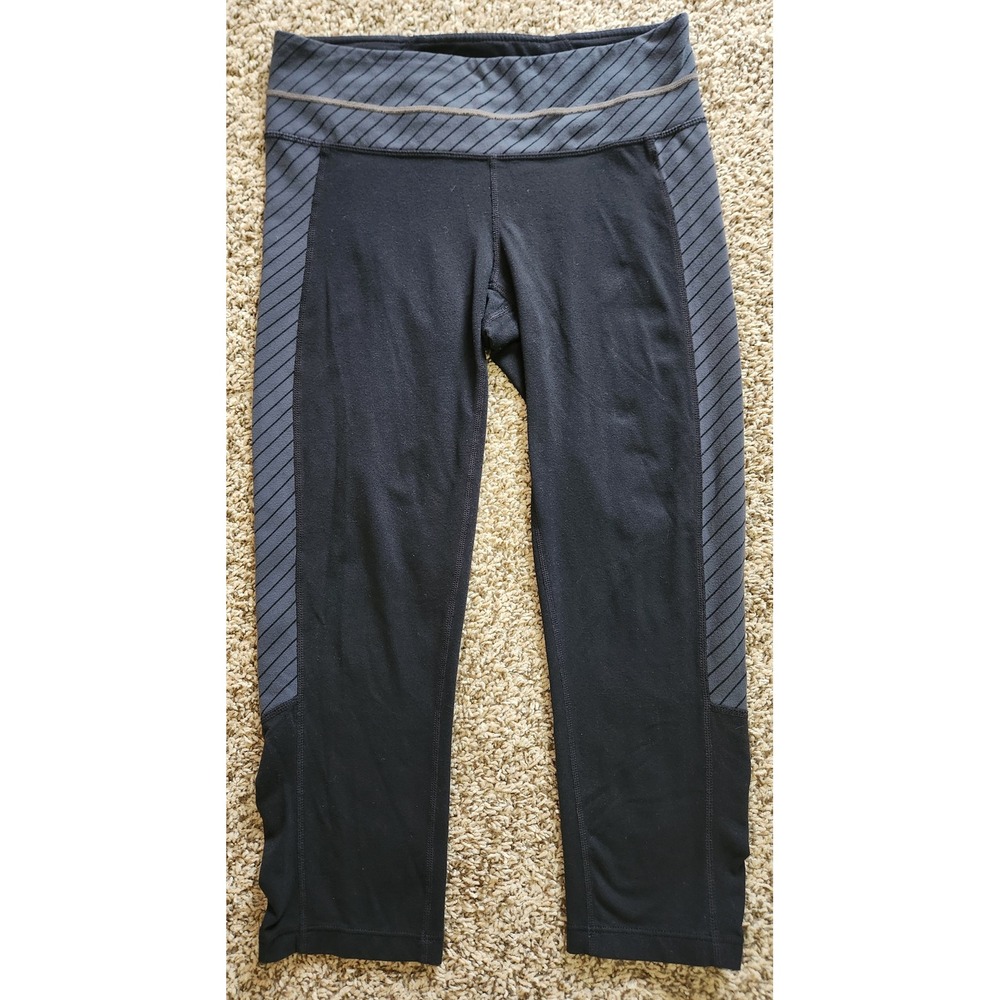Athleta Black Grey Striped Crop Leggings Yoga‎ Pants Small 138397